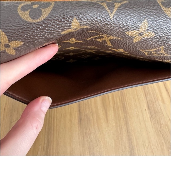 ✅AUTHENTIC✅LOUIS VUITTON SAINT CLOUD GM - Picture 14 of 16